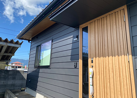 屋根と躯体のみを残した スケルトンリフォーム