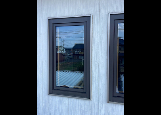 カバー工法によるサッシ交換工事