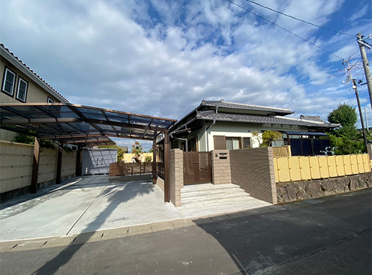 先代の想いを礎に、伝統とモダンが調和する家